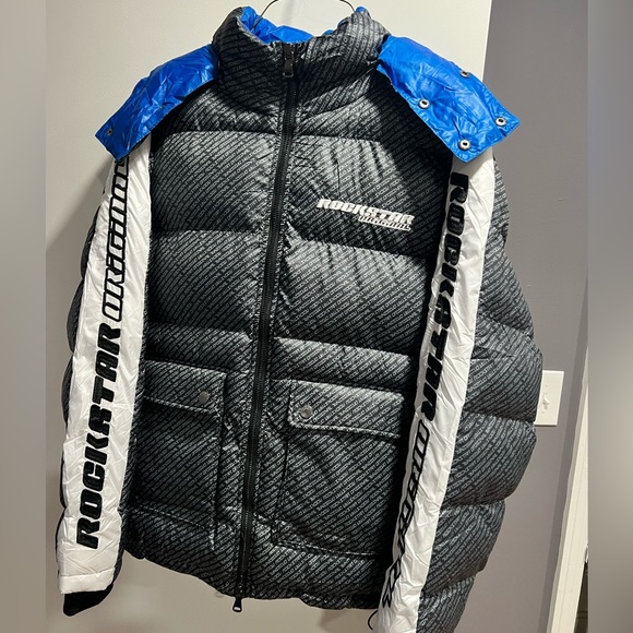 NEW!!! Mens stylish puffer jacket by RockStar Original; sz 2XL; Blk/ Wht/Blue - Picture 7 of 9